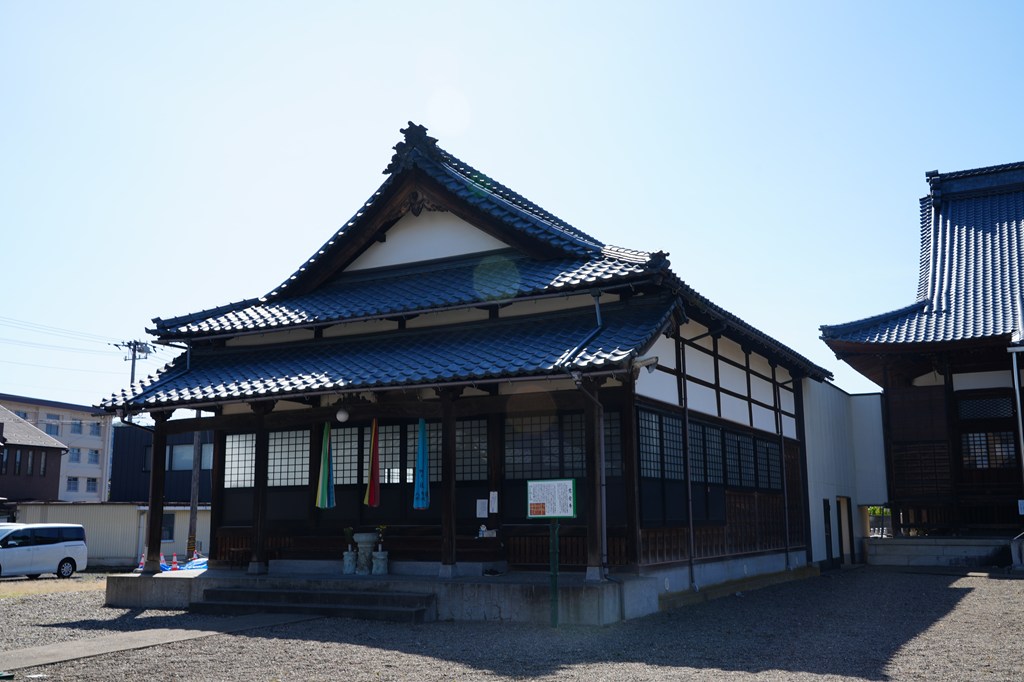 腹籠不動明王立像・お前立不動明王立像（越前市指定文化財）