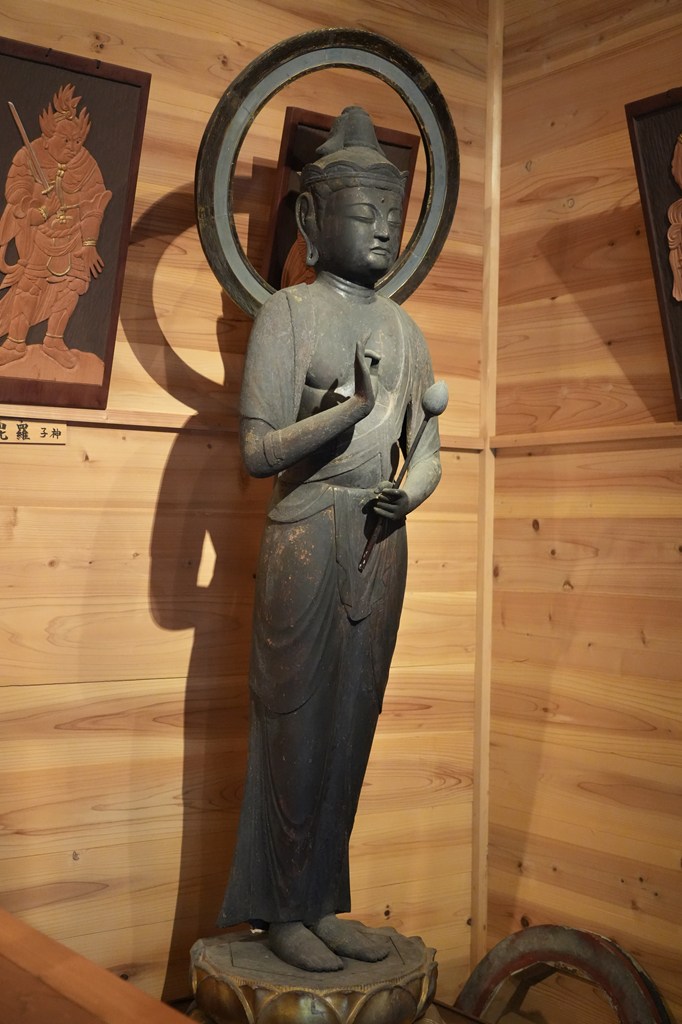 木造聖観音菩薩立像（長野県宝）