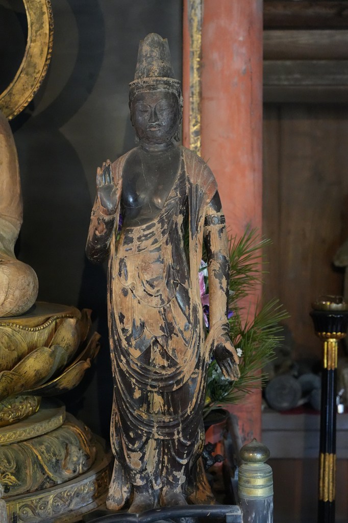 木造弥勒三尊像（国指定重要文化財）