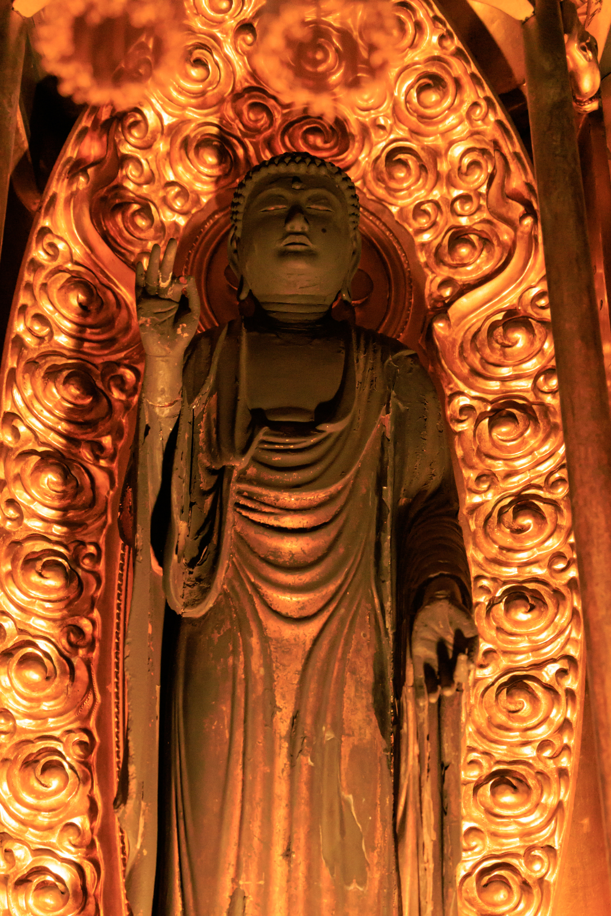 日牟禮八幡宮本地仏・阿弥陀如来立像