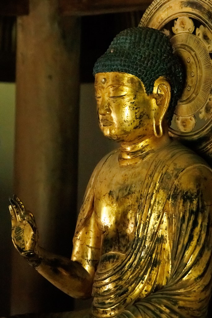 阿弥陀如来坐像（神戸市指定文化財）と阿弥陀堂におまつりされる仏さま