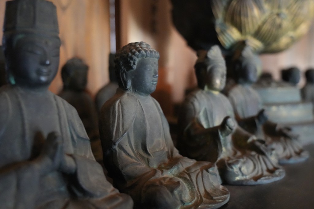 【非公開】銅造三十日仏坐像（茨城県指定文化財）