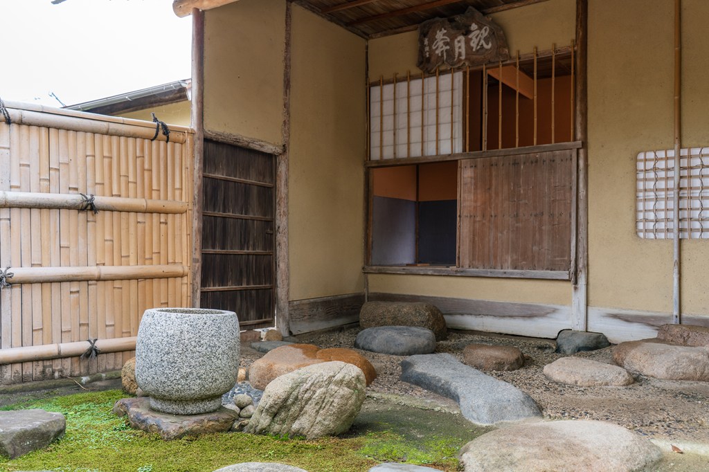 観月庵（かんげつあん、松江市指定文化財）