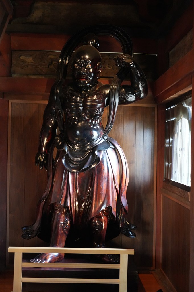 木造金剛力士立像