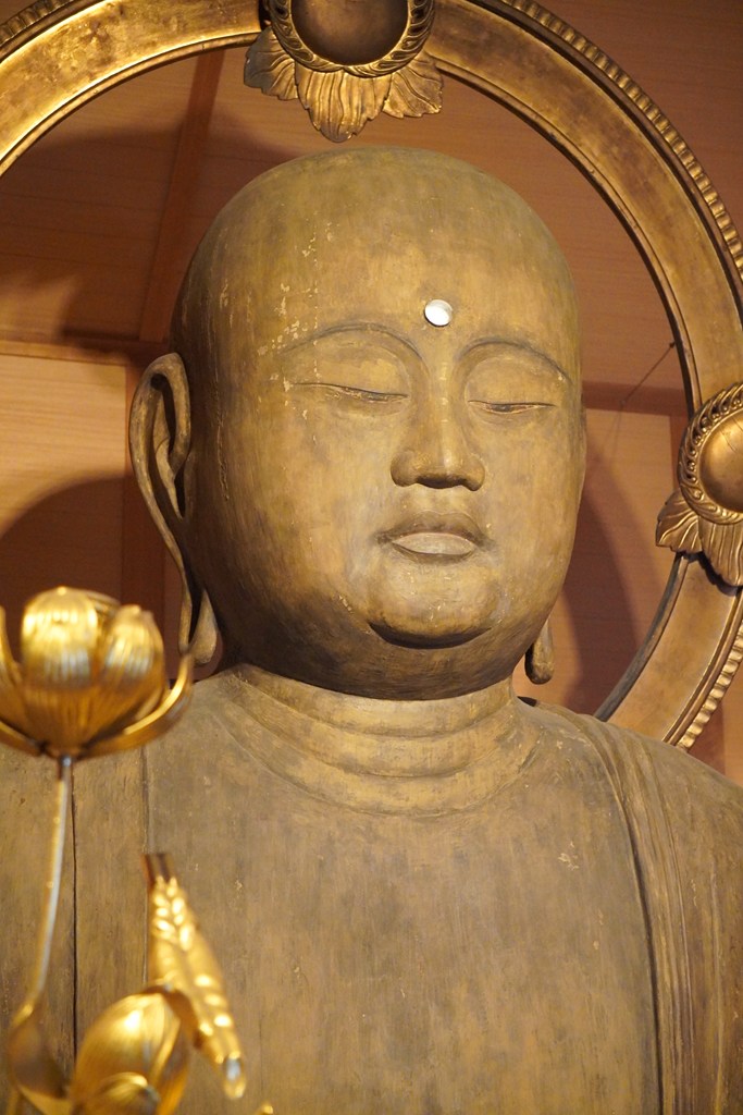 ご本尊・木造地蔵菩薩坐像（国指定重要文化財）