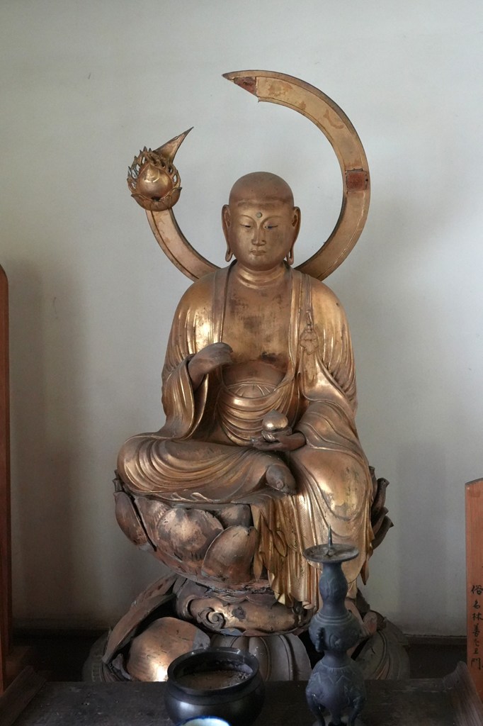 木造聖観音菩薩坐像（湖南市指定文化財）