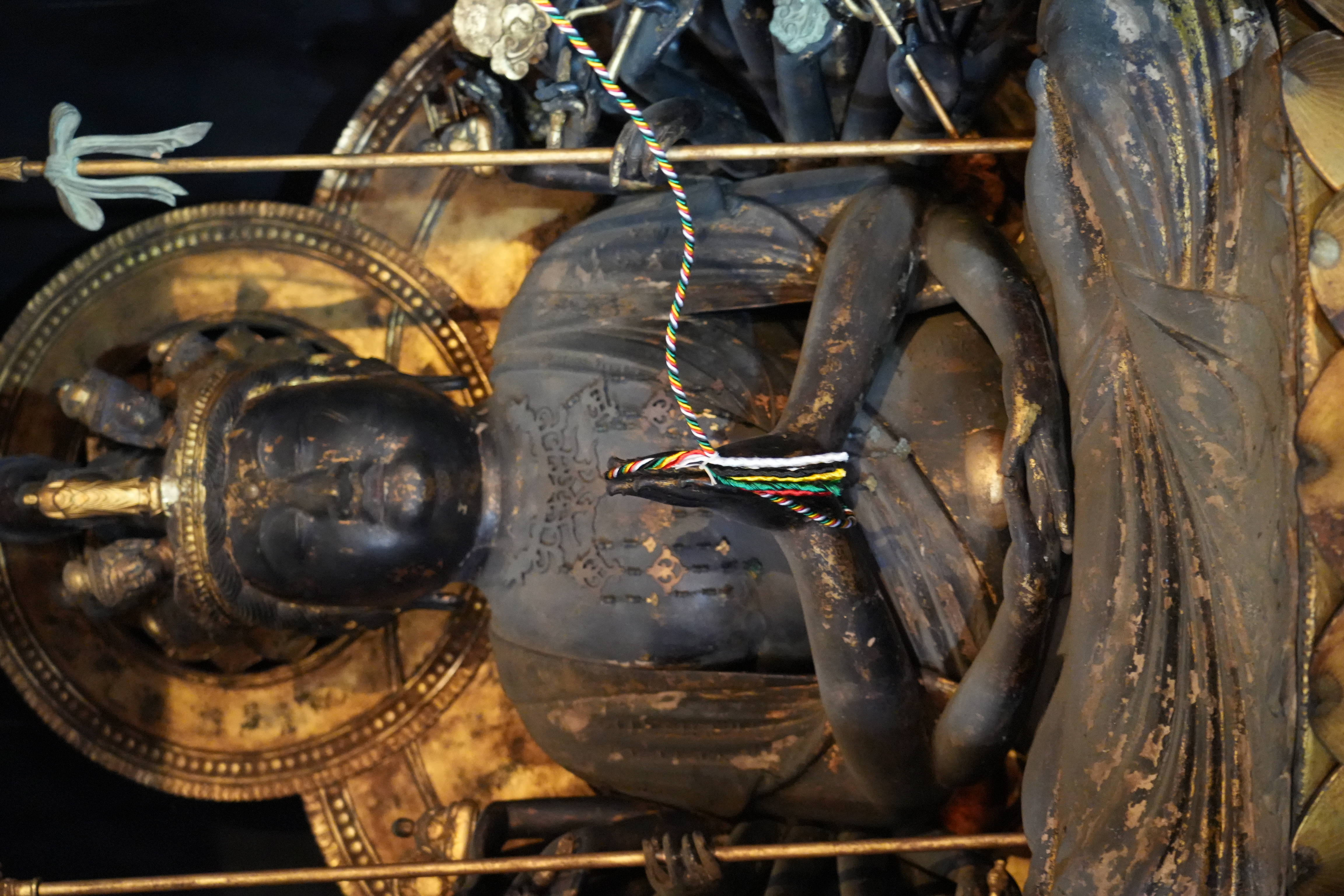 秘仏御本尊・木造十一面千手観音菩薩坐像（国指定重要文化財）