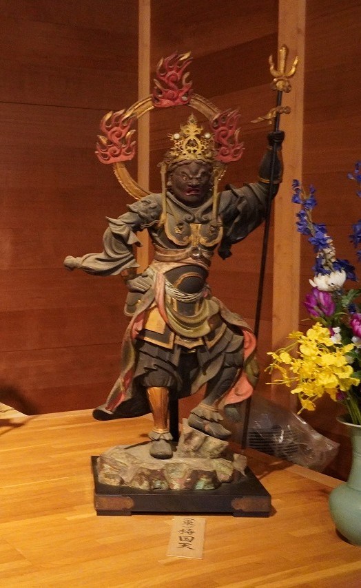 木造四天王立像（国指定重要文化財）