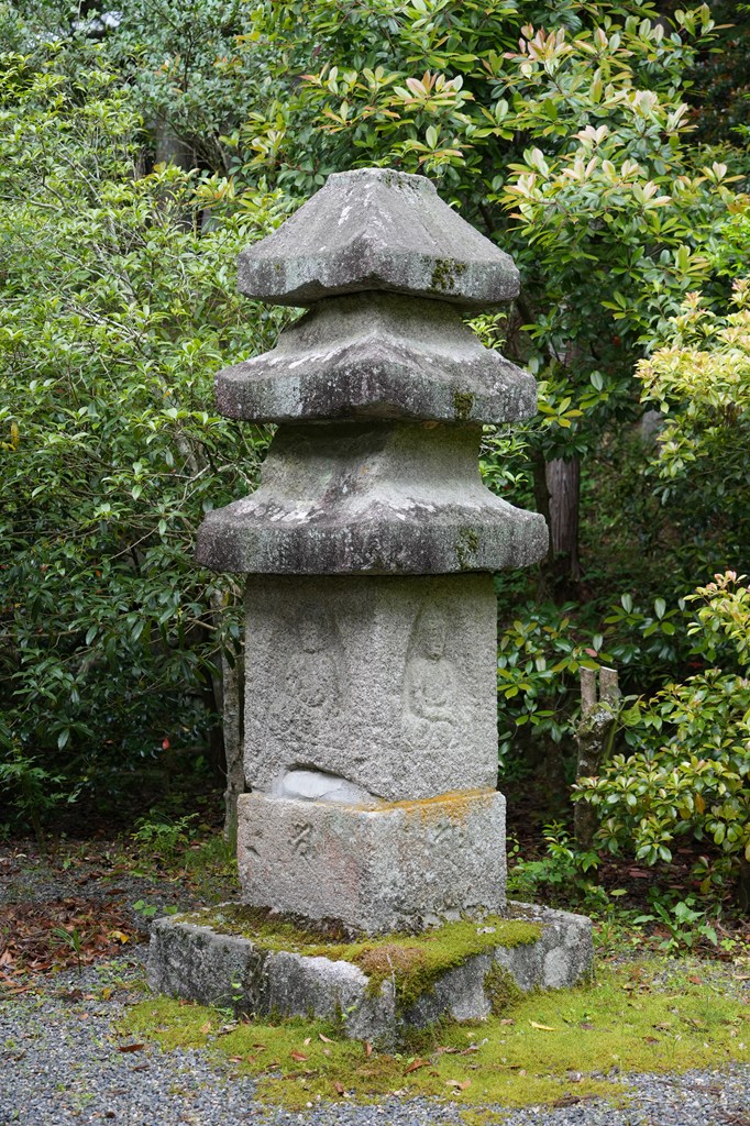 石塔