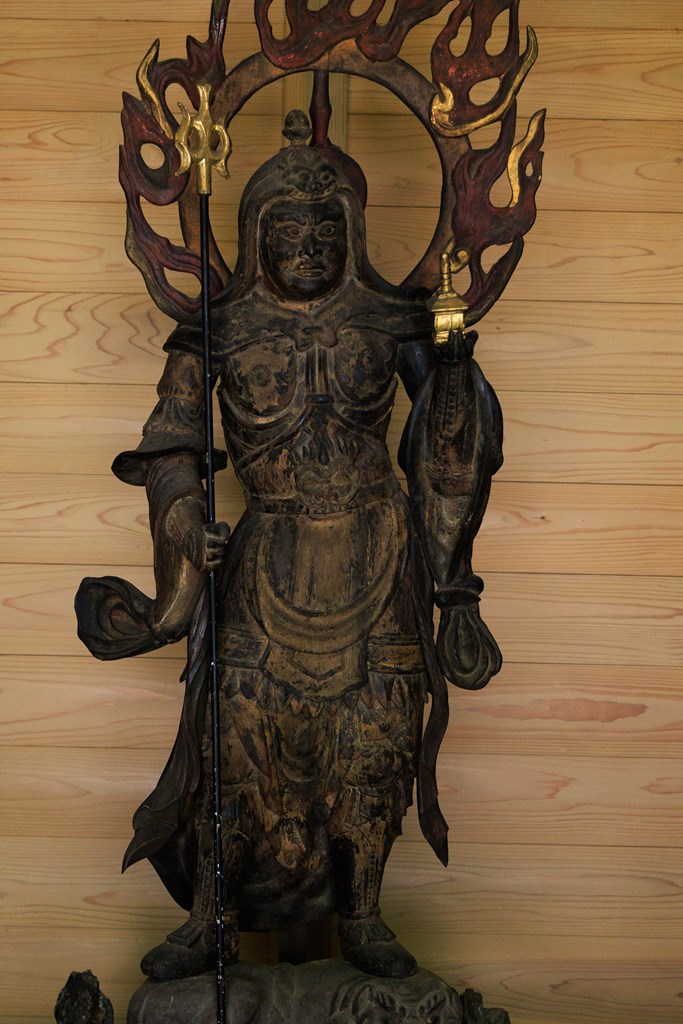木造毘沙門天立像（国指定重要文化財）